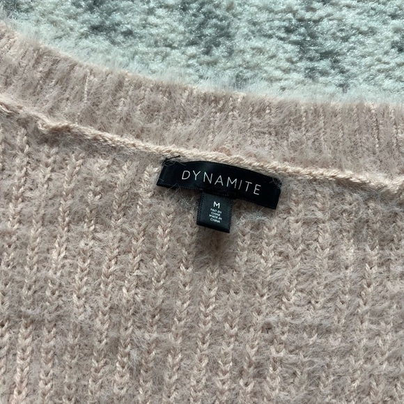 Pink Fuzzy V-Neck Sweater oversized fit - Picture 7 of 7